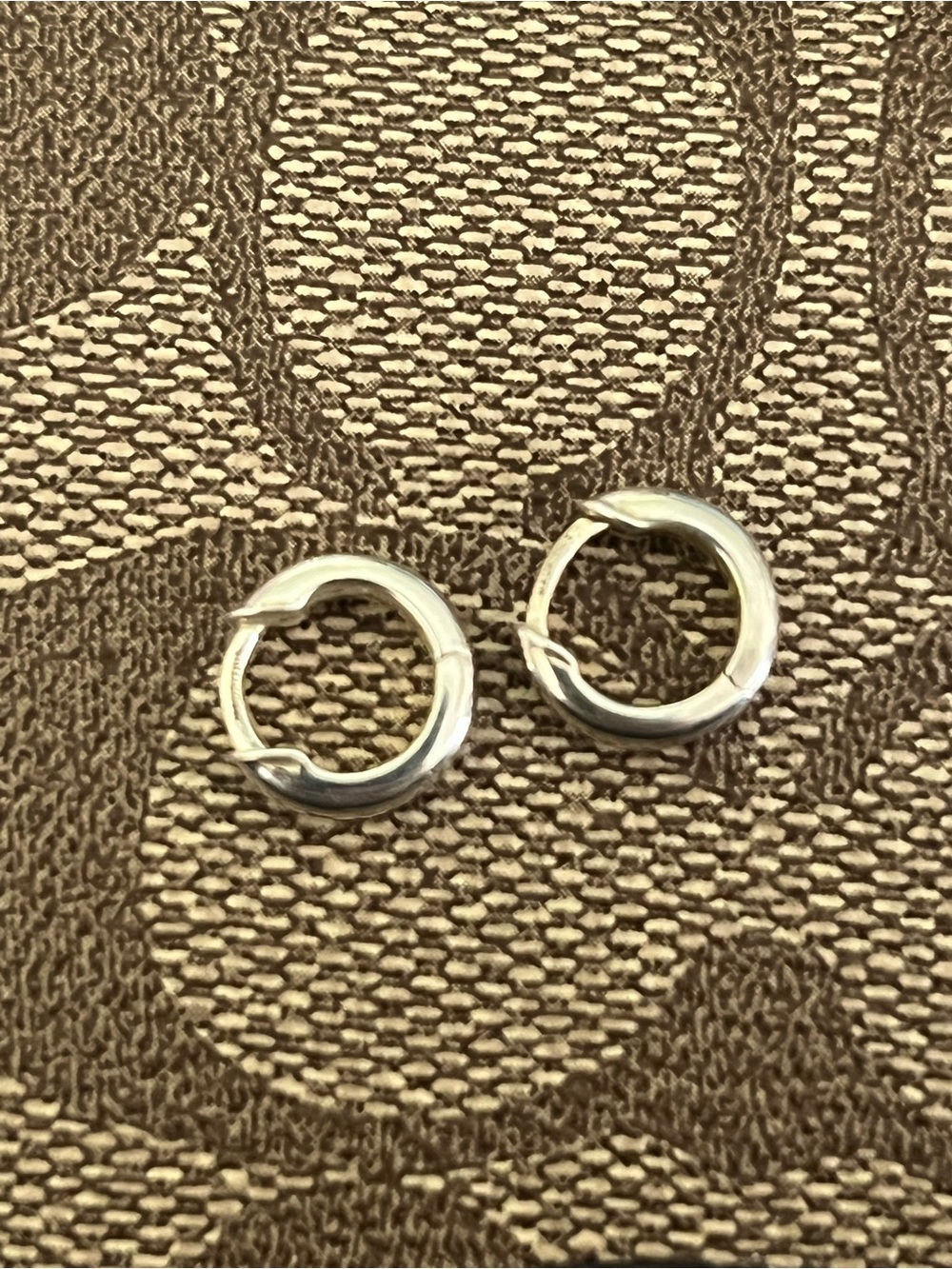 James Avery Hinged Huggie Earrings - Extra Small